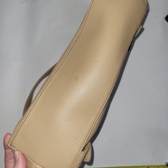 ANA -A New Approach Pebble Handbag Tan Silver Trim - Picture 5 of 8